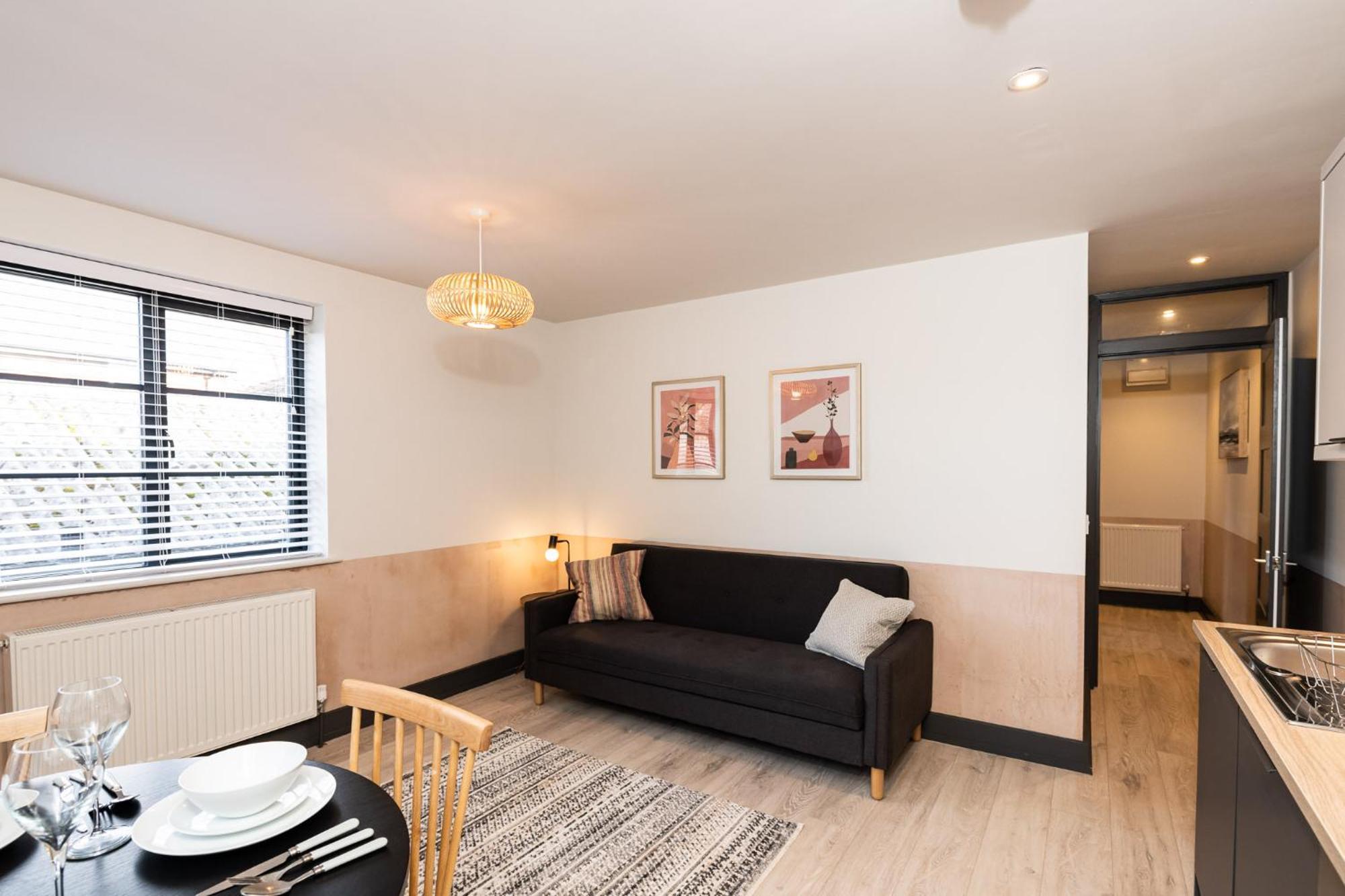 2 Castle Mews Apartment ซอลส์บรี ภายนอก รูปภาพ